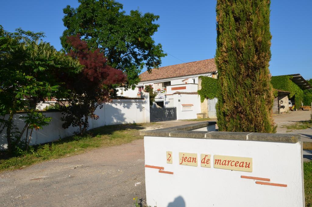 Jardin De Marceau Bed and Breakfast Blasimon Exteriör bild